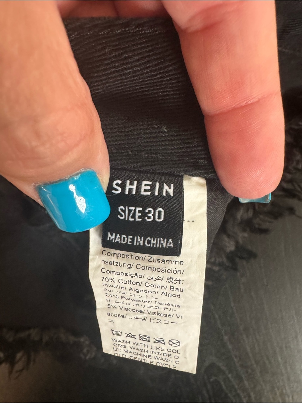 SHEIN Black Distressed Frayed Hem Jean Shorts - Picture 3 of 3